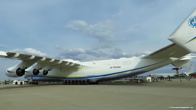 ANTONOV AN-225 - CLOSE UP PUSHBACK of WORLDS LARGEST AIRCRAFT at ILA 2018 Air Show! смотреть онлайн