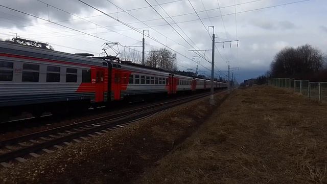 Электропоезд ЭТ2М-107 сообщением "Тверь-Москва Ленинградская". смотреть онлайн