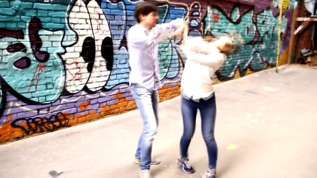 Потрясный танец зук. Володя и Аня смотреть онлайн