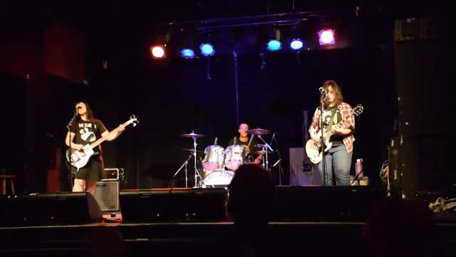 Hysterics "I Wanna Be Your Dog" at Lee's Palace смотреть онлайн