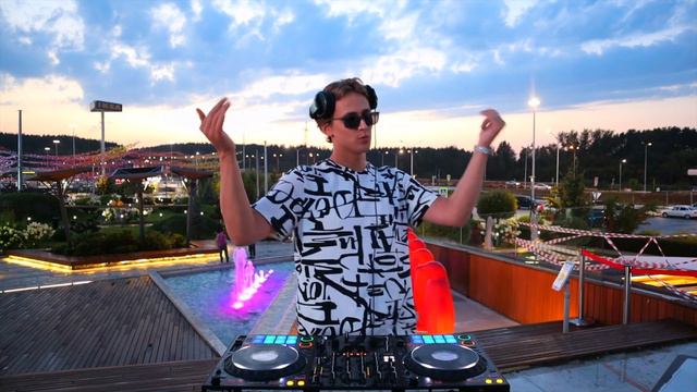 Dima Gucci - Russian Deep House 🔉 | Русский Дип смотреть онлайн