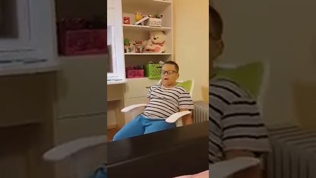 Имя - знаю! Отчество - знаю! Имя отчество - не знаю. смотреть онлайн