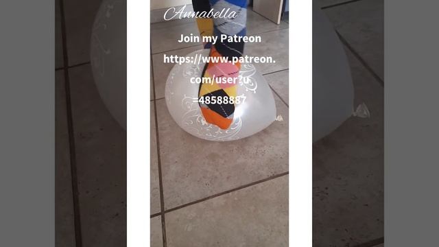 Balloon And Funky Socks #asmrsound #bursting #popping #royalkhushivlogs #luftballons #sock #burstin