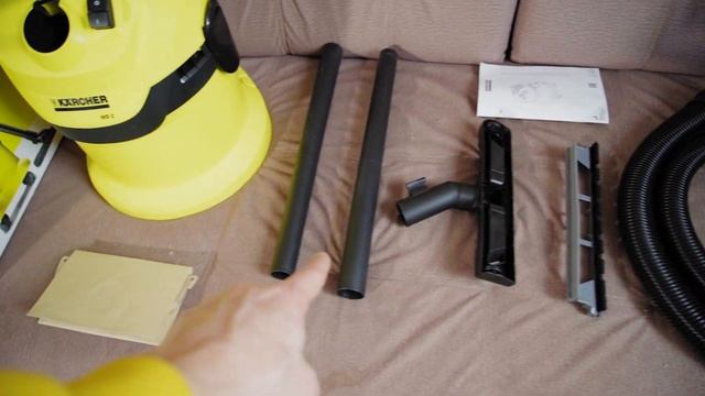 Распаковка хозяйственного пылесоса KARCHER WD 2 || Обзор содержимого смотреть онлайн