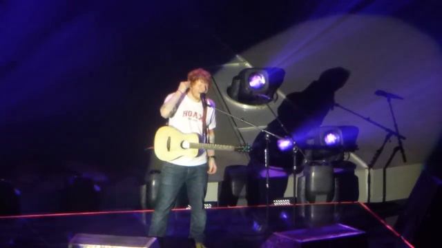 Ed Sheeran - Happier (÷ Divide Tour), Oracle Arena 20170802 смотреть онлайн