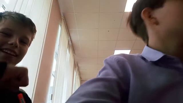чисто мы на истории.Там очень много кринжа поставь лайк. смотреть онлайн