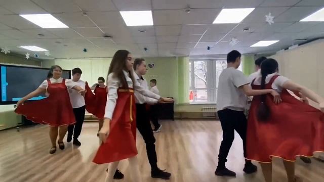 Танец "Деревенская дискотека" . Дети ГБОУ ТРОЦ "Солнышко" смотреть онлайн