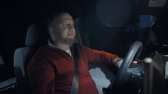 Реальный запас хода электромобилей Hummer EV1 и Rivian R1S в наших условиях.