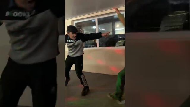 Пьяные танцы. смотреть онлайн