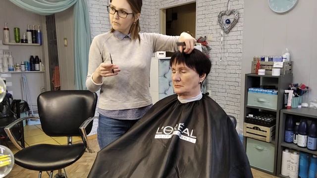 СТРИЖКА ДЛЯ ЖЕНЩИНЫ 50+/ Процесс стрижки
