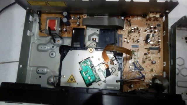 Pioneer PD 104 и Pioneer PD-S702 смотреть онлайн