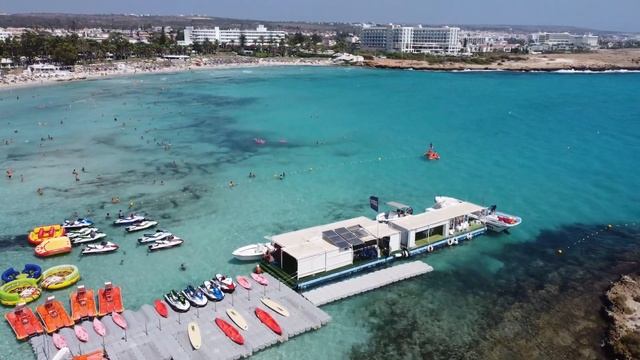 Nissi Beach - самый красивый пляж Кипра смотреть онлайн