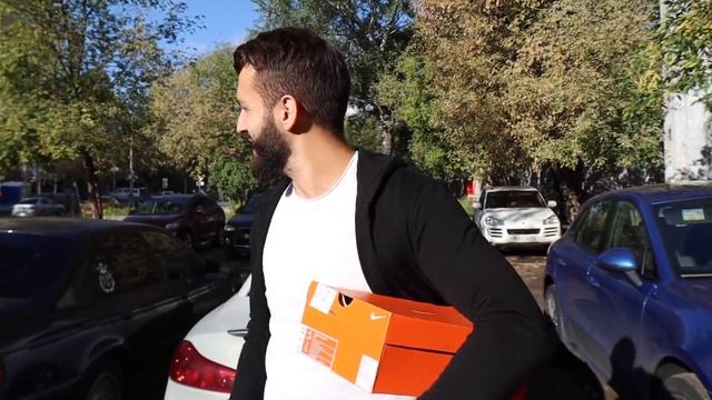 ПОДАРИЛ БУТСЫ ТОМУ САМОМУ ШКОЛЬНИКУ! смотреть онлайн