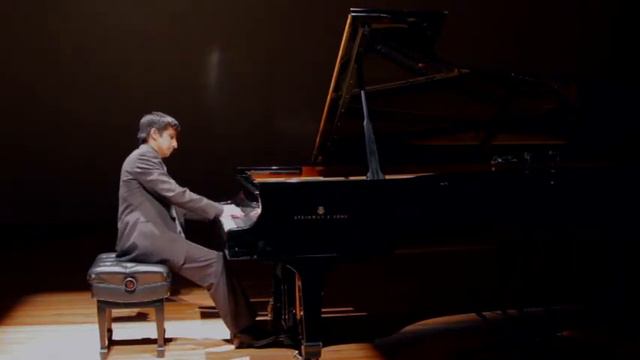 Beethoven - Sonata Op. 2 No. 2 in A major - 2. Largo appassionato - Edrei Cruz смотреть онлайн