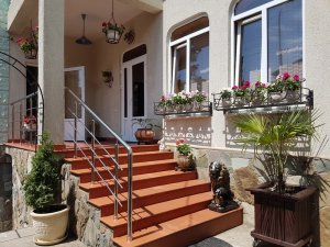 Где лучше снять жилье в Лазаревском. Отдых в Лазаревской жилье. «Бризовый, 2/б» мини-гостиница