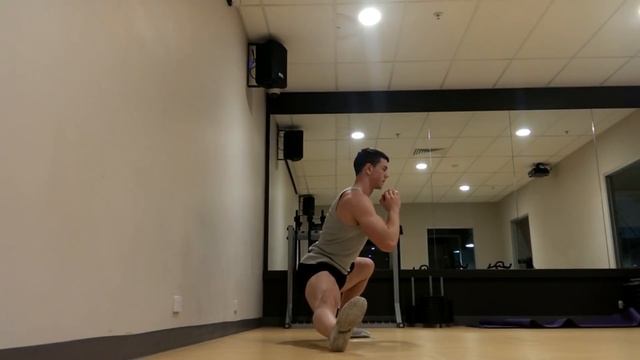 How to Cossack Squat Mobility Exercise: Tutorial & Progressions смотреть онлайн