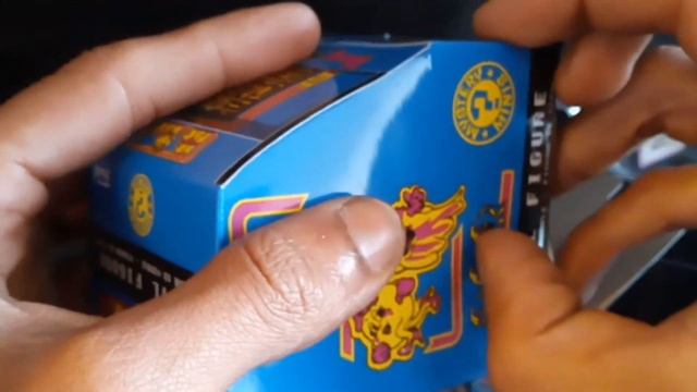 Opening a Funko Ms Pac Man Mystery Mini Figure (only £1.99) смотреть онлайн