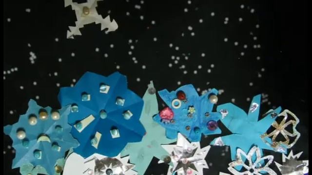 Падающий снег детей 7-10лет... смотреть онлайн