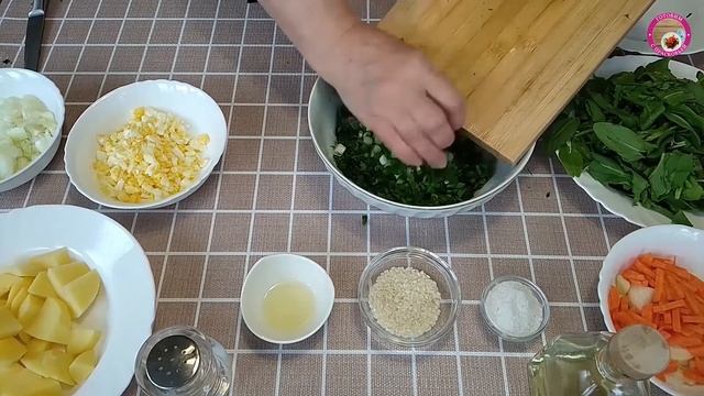 Щавелевый суп с яйцом и свининой. Лучший суп с щавелем и яйцом! смотреть онлайн