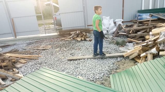 Шикарные грядки для дачи из бревна, дачные хлопоты смотреть онлайн