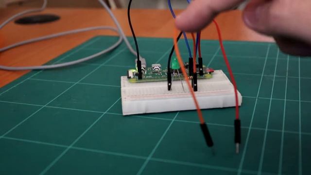 I BUILT A Silent Alarm Using A Raspberry Pi! смотреть онлайн
