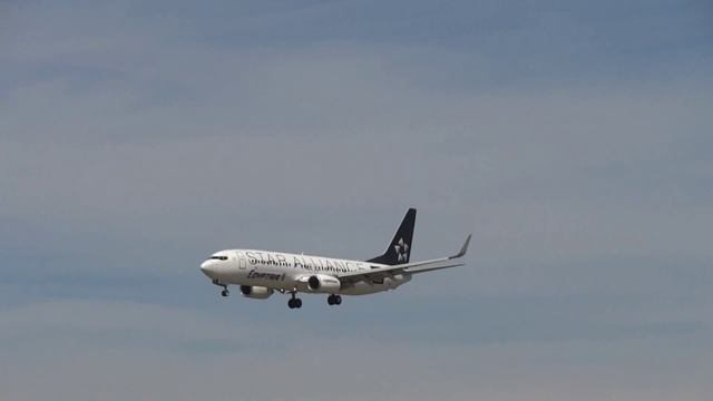 Landings at Barcelona Airport - Aterrizajes en el Aeropuerto de Barcelona смотреть онлайн
