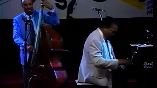 Ray Brown Trio - Summertime (2/6) смотреть онлайн