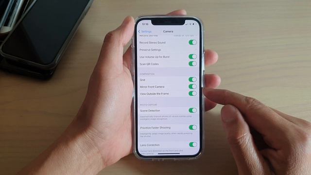 iPhone 12/12 Pro: How to Enable/Disable Mirror Front Camera смотреть онлайн