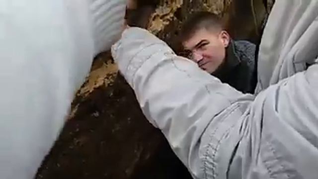изразец с декором с раскопа в сквере К.Иванова начала 1600-х годов смотреть онлайн