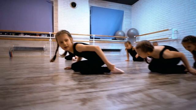 Студия "Дом танца" - Контемпорари (contemporary dance) смотреть онлайн