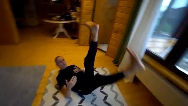 Хрустят пальцы, колени, спина? Посмотри ЭТО! смотреть онлайн