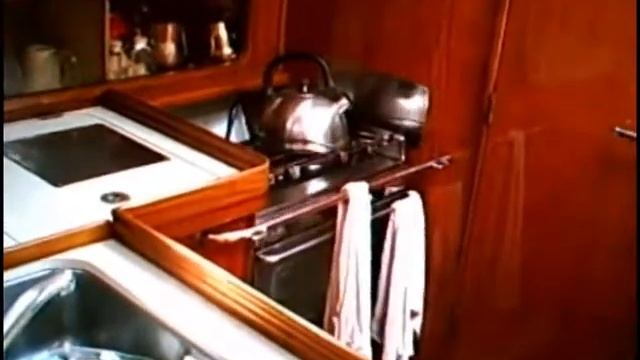 Странное поведение газовой плиты.wmv смотреть онлайн