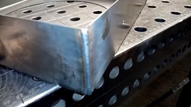 Полуавтомат и смесь(аргон 80% СО2 20%) смотреть онлайн