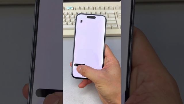 Dynamic Island Game on iPhone 14 Pro Max смотреть онлайн