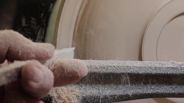 Woodturning: From Scrap Cutoff to Curly Maple Platter смотреть онлайн