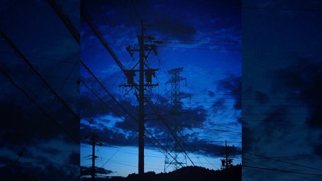 Гул трансформатора. Атмосферные звуки одинчества и амбивалентности. Лето, Осень, Зима, Весна смотреть онлайн