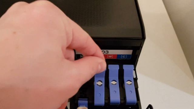 EPSON L3151 первый запуск, заправка и пример печати смотреть онлайн