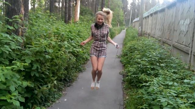 Скакалочка из провода смотреть онлайн