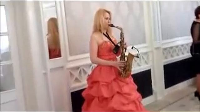 Саксофон на праздник смотреть онлайн