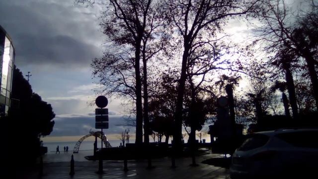 Ялта! я дома, неприлично тепло хочется в тень смотреть онлайн