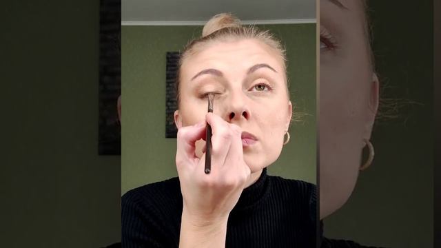 Смоки с бликом. Просто нереальные глаза и выразительный взгляд. Дневной/вечерний макияж смотреть онлайн