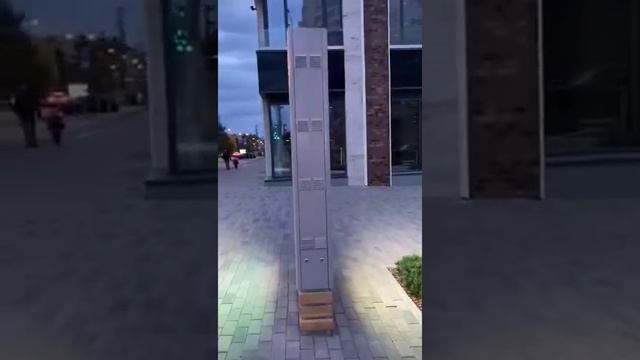 Двусторонний сити-формат со встроенным LED-экраном смотреть онлайн