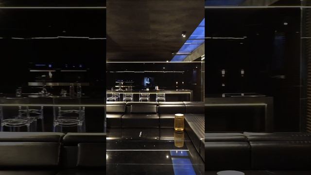 Обзор черного дома “Берлога холостяка” 225 м2 за 80,000,000 ₽ в современном стиле с плоской крышей смотреть онлайн