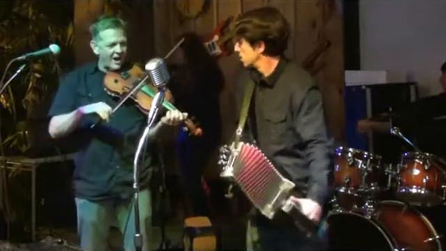 Bayou Teche смотреть онлайн