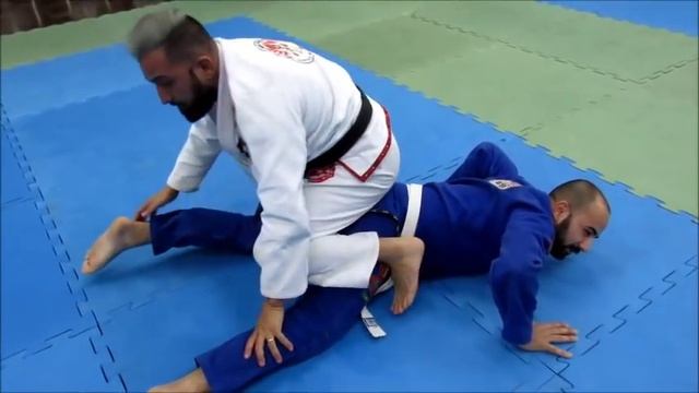 Jiu Jitsu Não se Desespere varias fugas da montada pra você смотреть онлайн