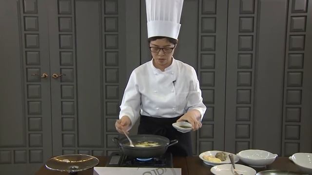 Видео-Энциклопедия коре сарам. Корейское национальное  блюдо СУДЕБИ КУК.Уримал бансон, 2019