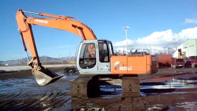 Hitachi 200 смотреть онлайн