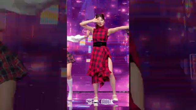 [K-Fancam] 트와이스 사나 직캠 'UP NO MORE' (TWICE SANA Fancam) L @MusicBank 201030