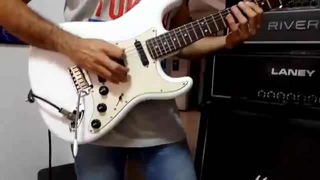 FENDER Squier Deluxe VS HAMER Chaparral + RIVERA Knuckle Head + BIYANG RV1-8 смотреть онлайн