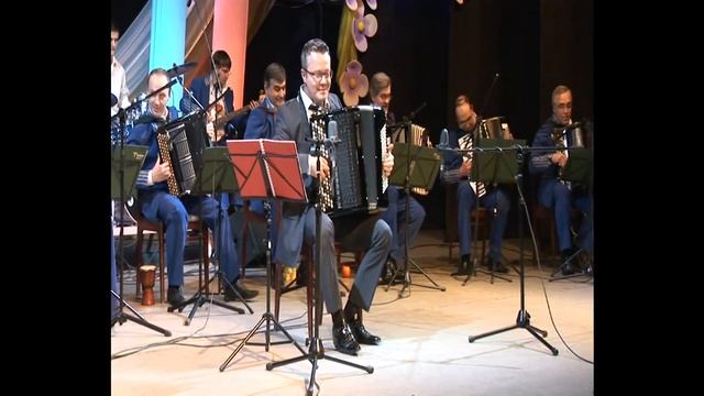 С.Войтенко и оркестр Тагильские гармоники - "Самба карнавал" (В.Новиков) live смотреть онлайн